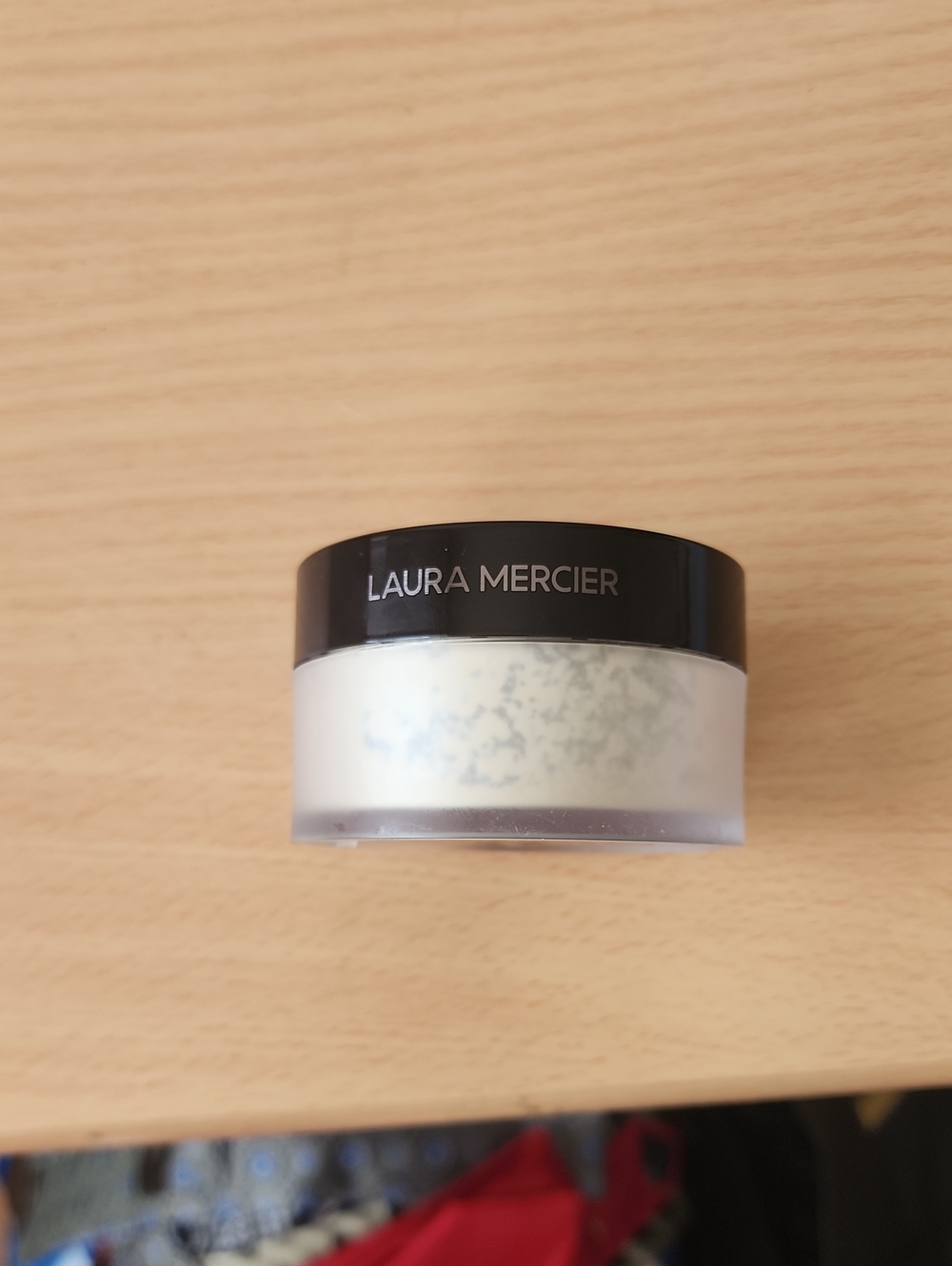 laura mercier Loose Setting Powder in White-Cream Jar. New Without Box